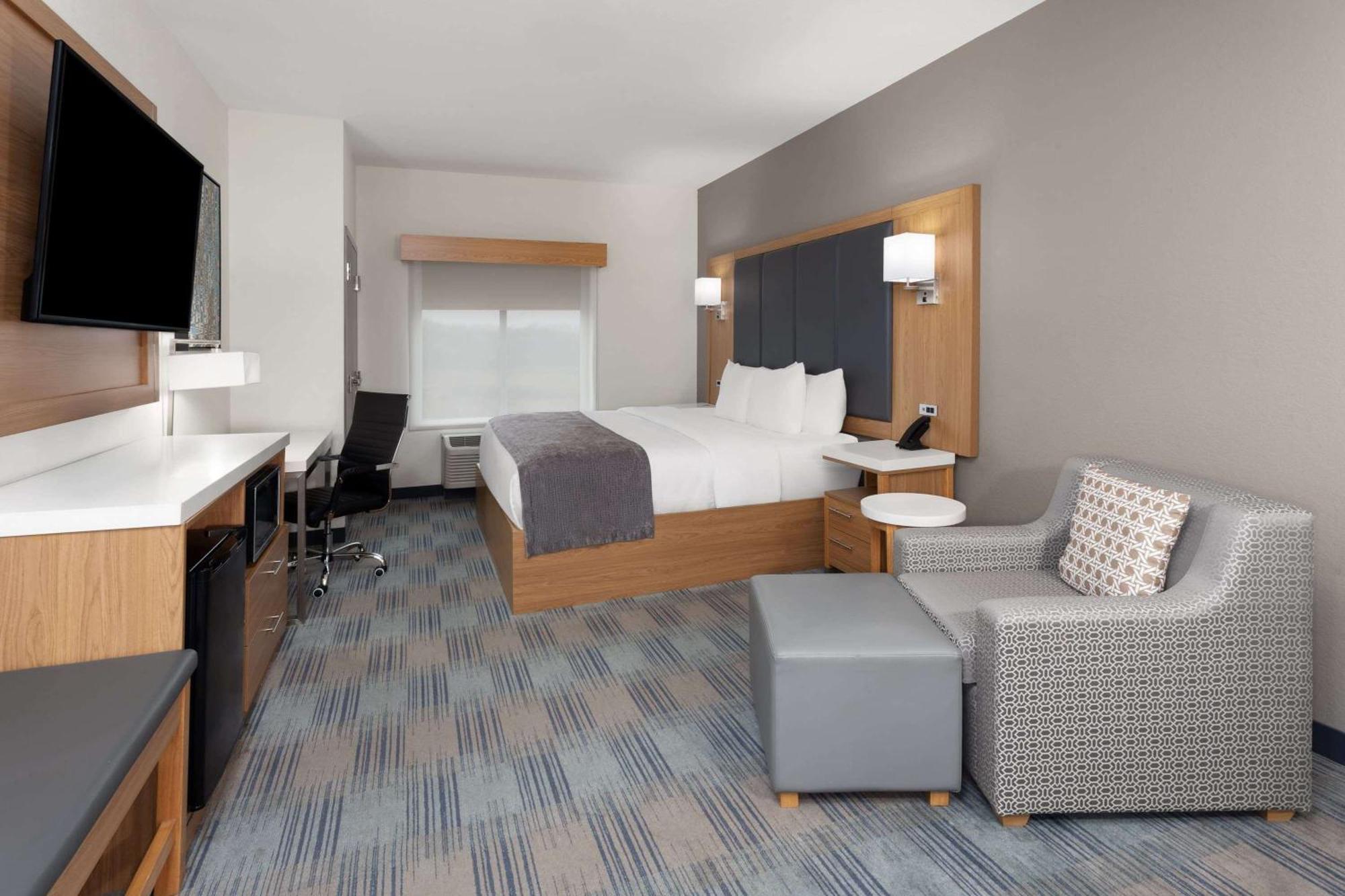 La Quinta Inn & Suites By Wyndham Coralville Iowa City Zewnętrze zdjęcie
